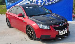 雪佛兰科鲁兹图片